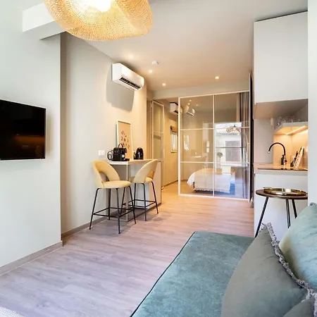 Yalarent Stunning Apartments At The Heart Of Athènes Extérieur photo