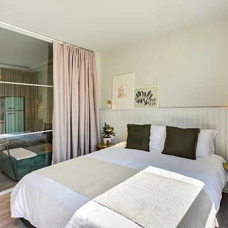 Yalarent Stunning Apartments At The Heart Of Athènes Extérieur photo